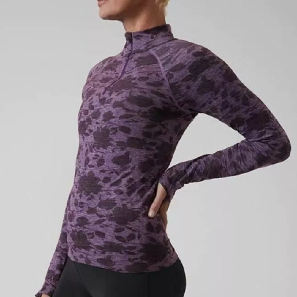 Athleta 1/2 Zip Long Sleeve Momentum Shirt